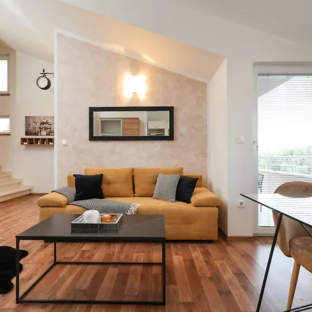 Anita Appartement Nin