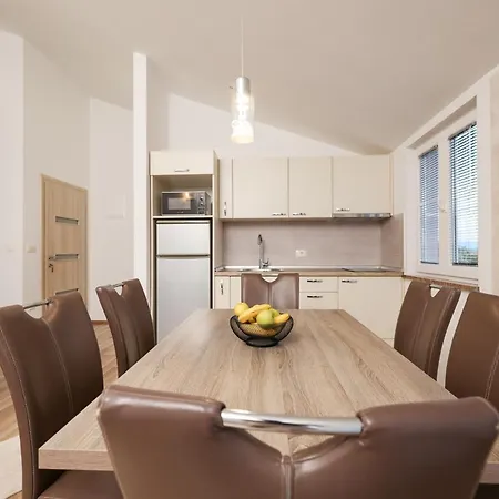 Anita Apartman *