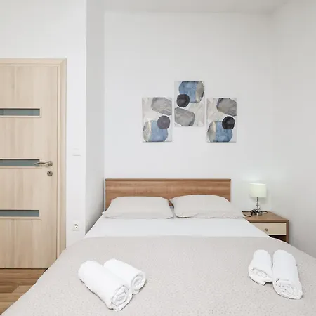 Anita Apartman *