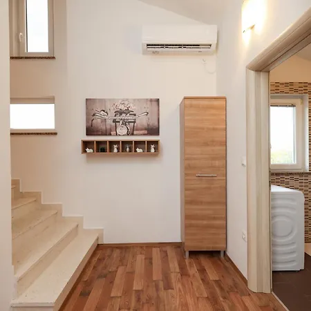 Anita Apartman